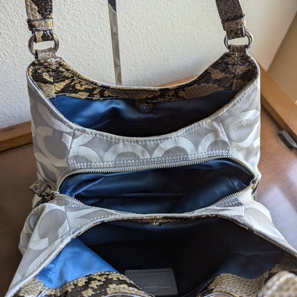 Vintage Coach A1273-17689 Madison OP Art Sateen Maggie Shoulder Bag Y2K Fashion - Picture 7 of 11